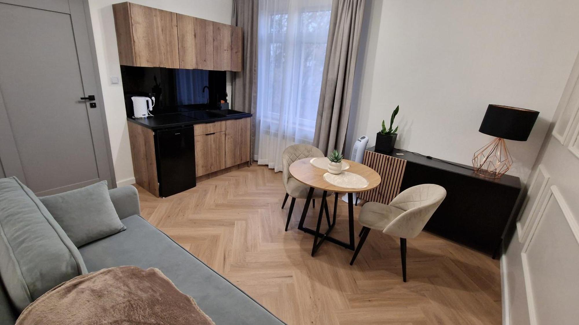 Brama Lwowska Apartamenty - Wiecej Na Www,Bramalwowska,Pl Zamość Esterno foto